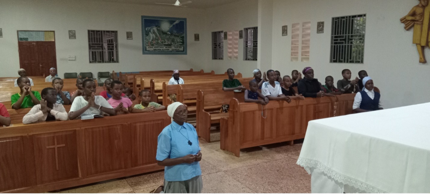 Teaching prayers to youths